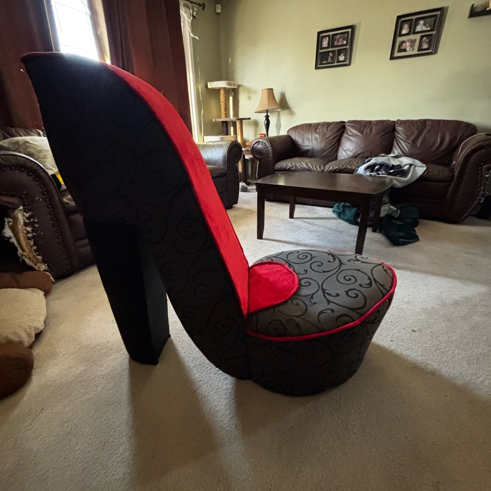 Red and Black Women's High Heel Shoe Chair